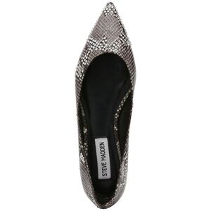 Steve Madden Enna Snake Rhinestone Pointed Toe Flats 9